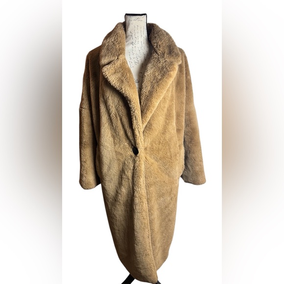 Magaschoni Camel Teddy Jacket - Picture 3 of 5